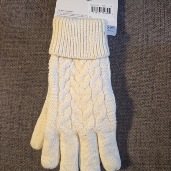 Isotoner Ivory Cable Knit Gloves - Picture 3 of 5